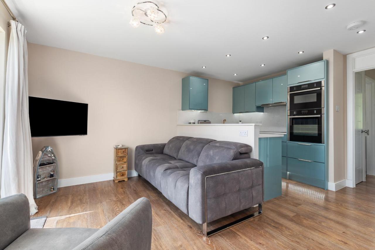 Salty Kisses - Sea Front Aparment Apartment Hodgeston Bagian luar foto